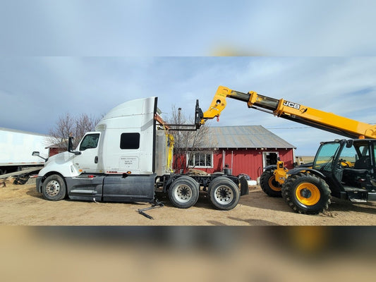 2018 JCB 507-42 telehandler, three-quarter view