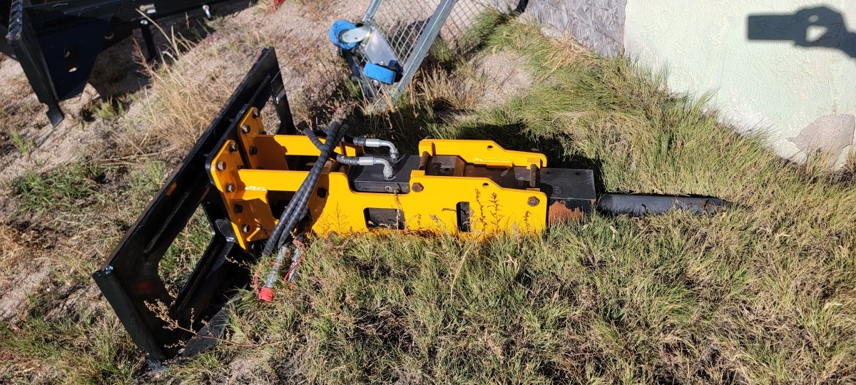 Skid Steer Hydraulic Concrete Breaker (Hammer)