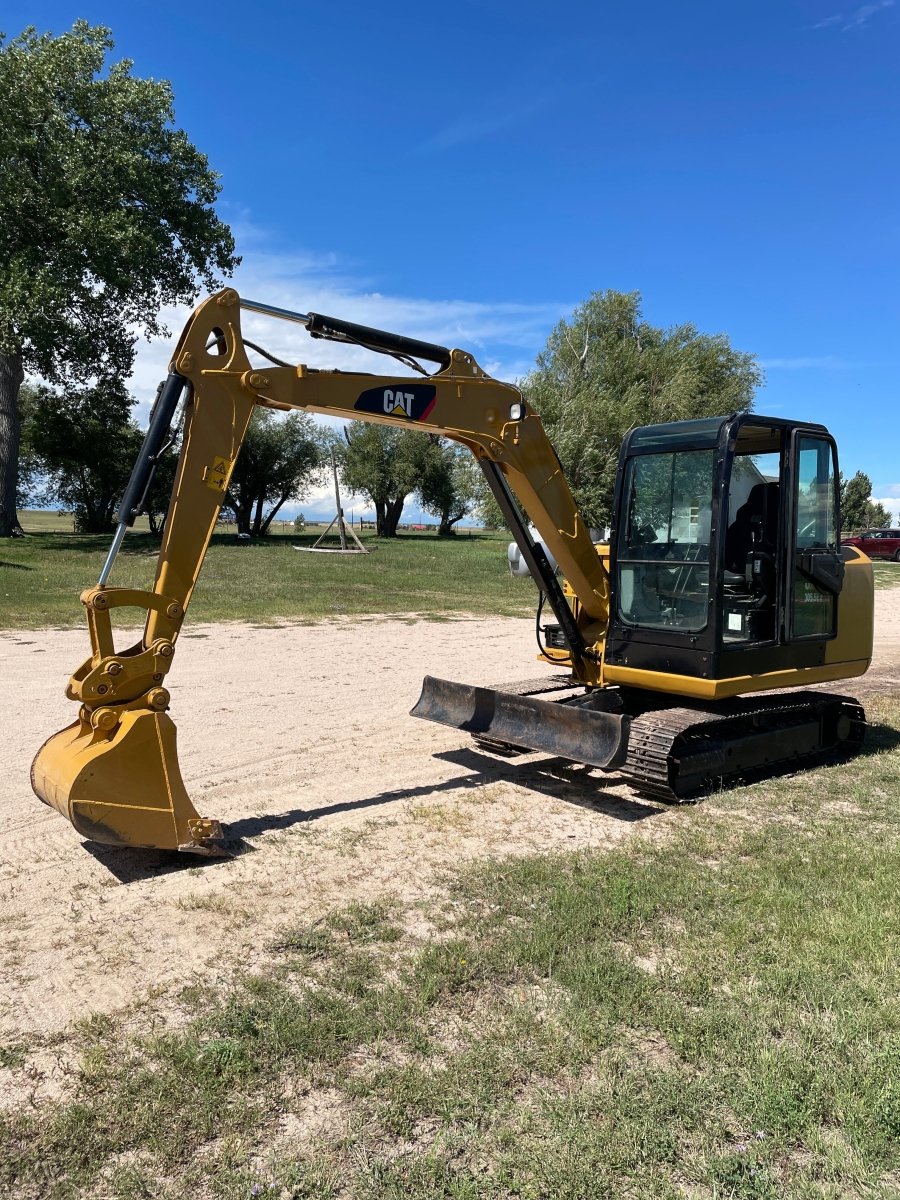 CAT Mini Excavator For Rent