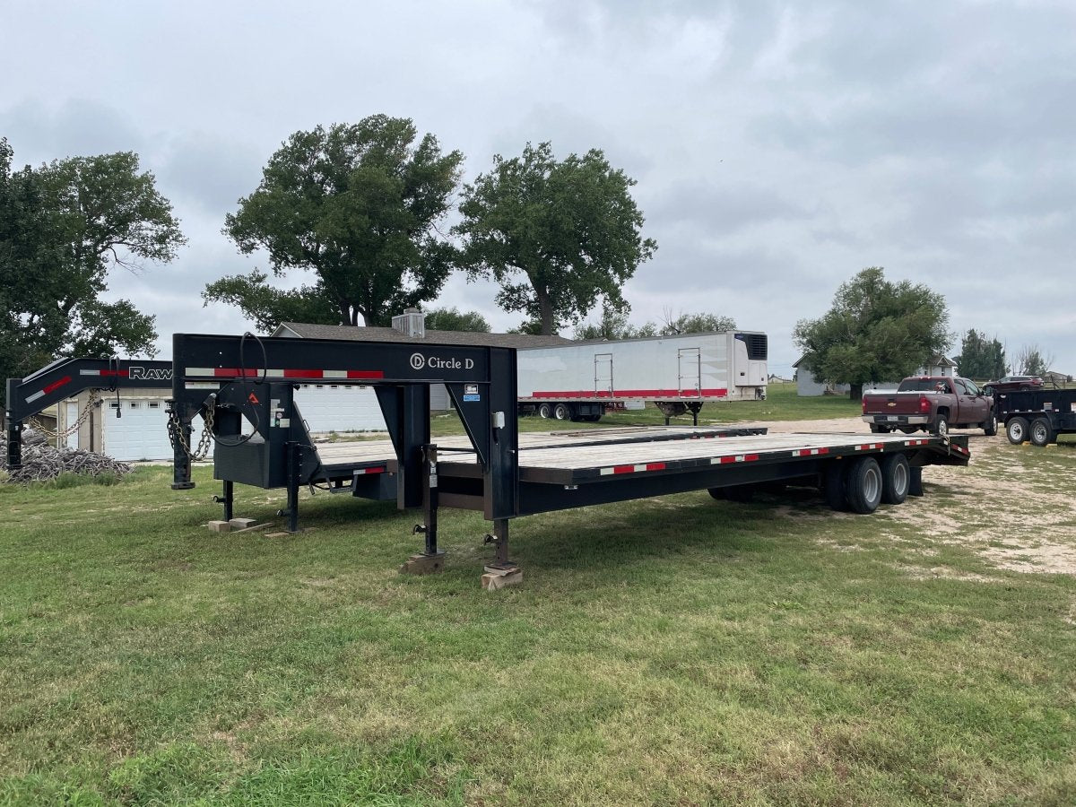 Circle D Gooseneck Trailer For Rent