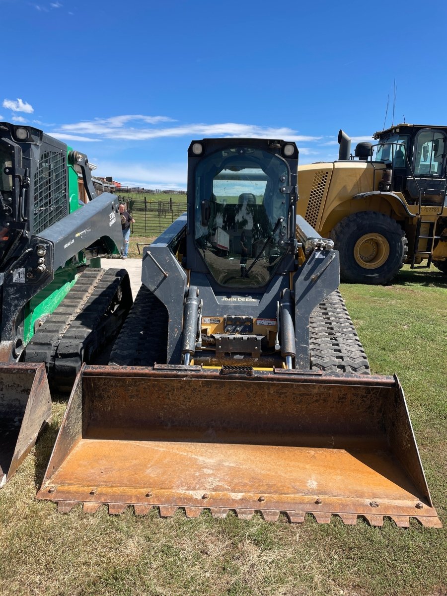 Compact Track Loader For Rent