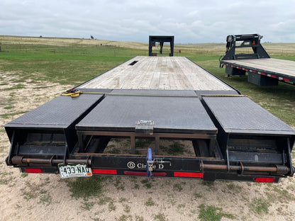 Flatbed Circle D Trailer Rental