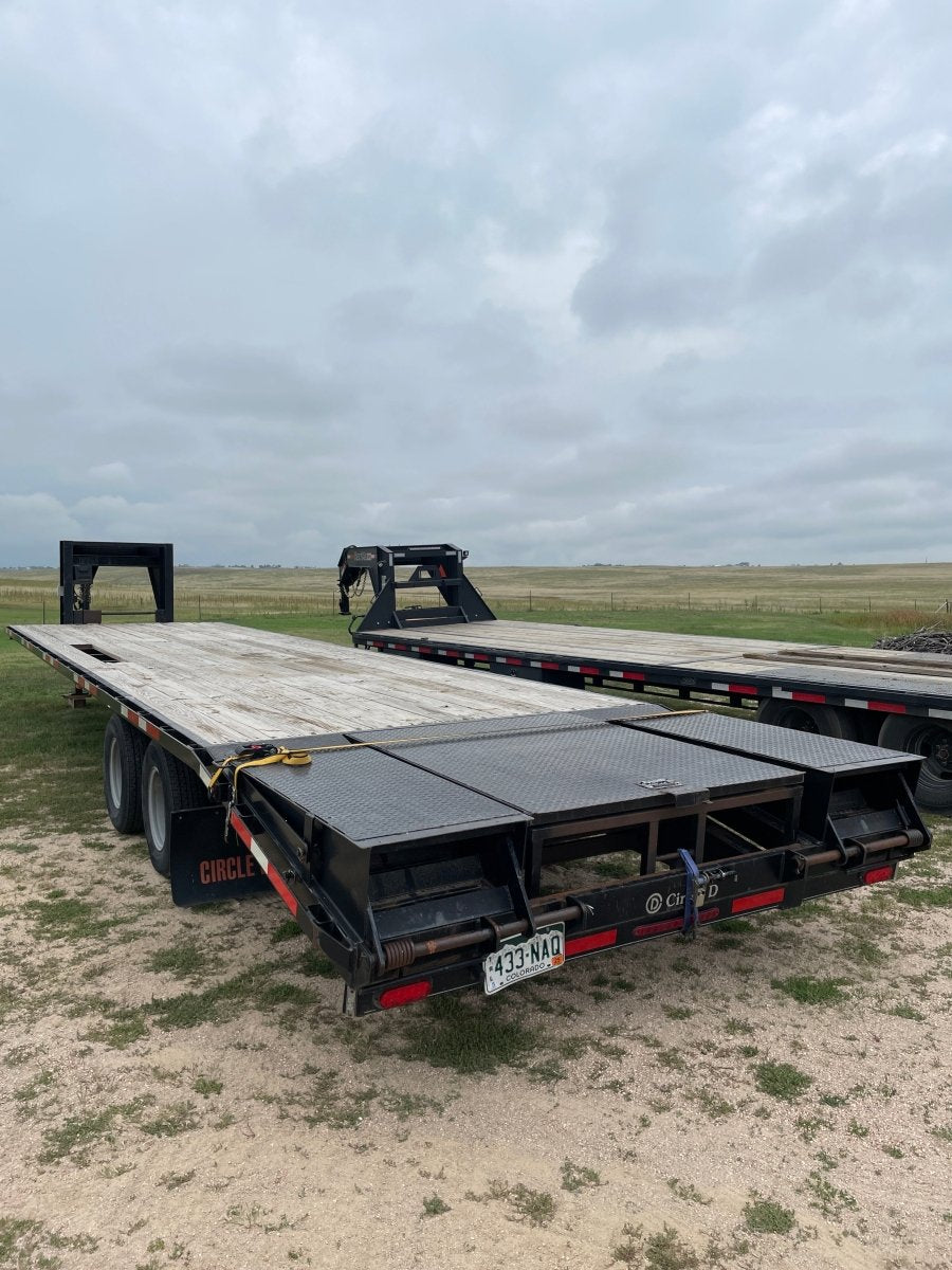 Flatbed Equipment Trailer Rental