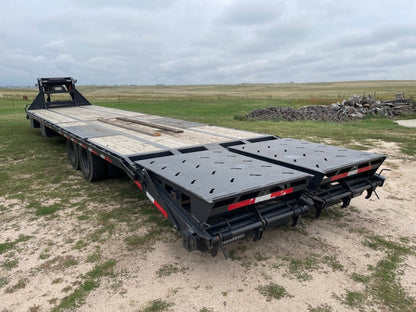 Flatbed Trailer With Gooseneck