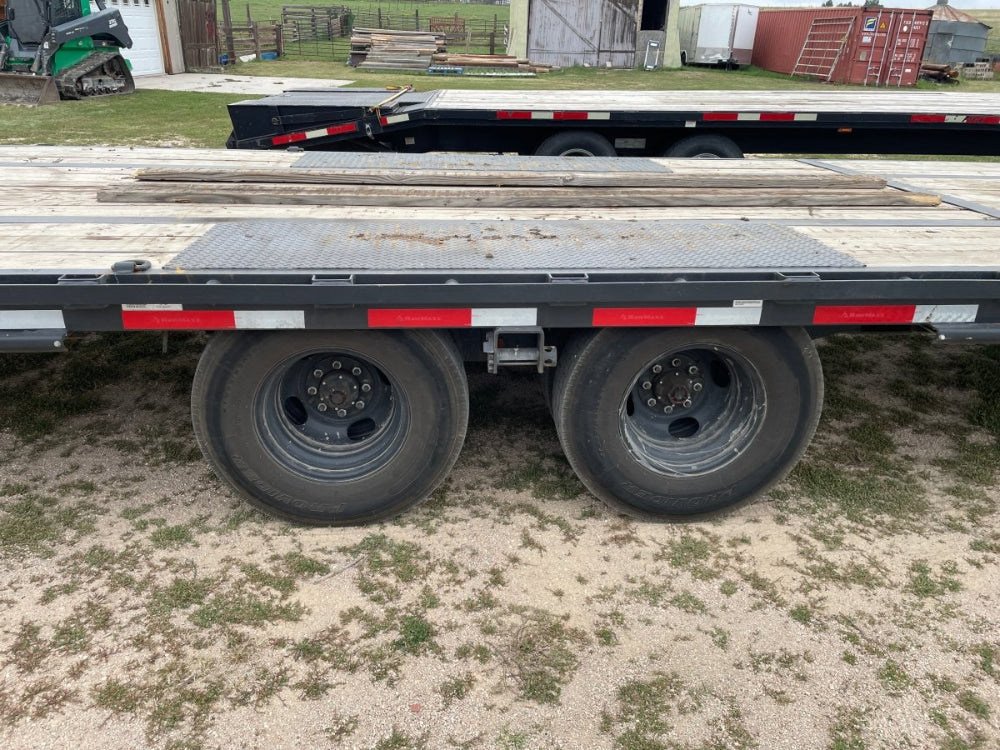 Gooseneck Flatbed Trailer Rental