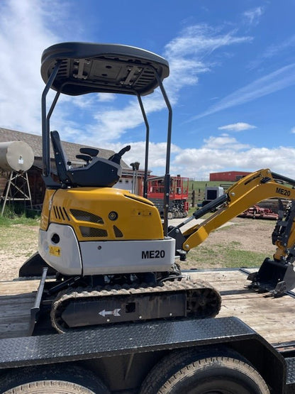 2026 ME20 Compact Mini Excavator with Yanmar Diesel Engine